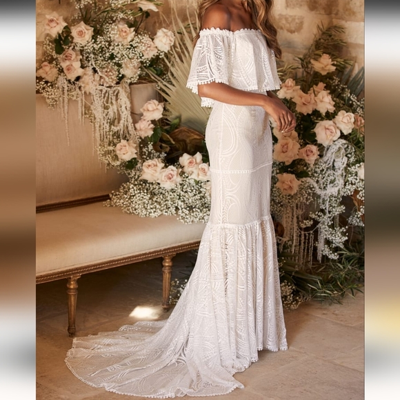 Lulus Dresses & Skirts - LULU'S In My Life white off-the-shoulder mermaid maxi dress- 2X- NWT